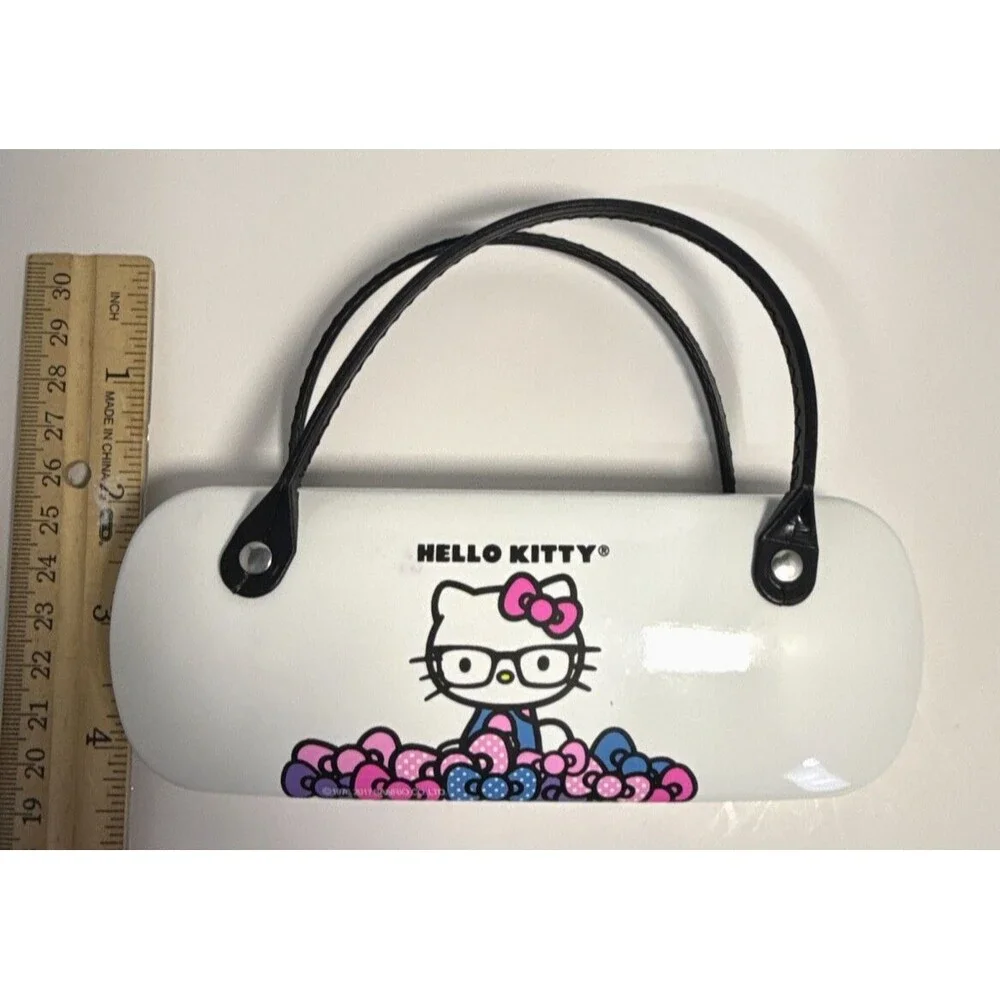 Hello Kitty ￼Sanrio  Glasses Case Hard Shell Eyeglasses Sunglasses  Child Size